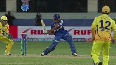 M10: RR vs CSK –  Dhawal Kulkarni Six
