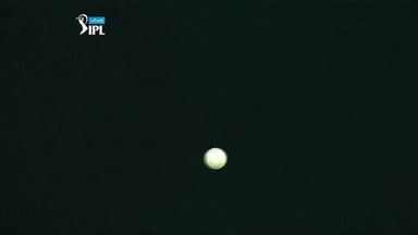 M43: MI vs KXIP – Kieron Pollard Six