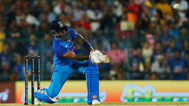 Suryakumar Yadav displays his 360 degree play in one over