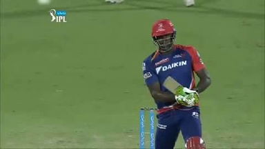 M33: DD vs RPS – YES Bank Maximum Sixes – Carlos Brathwaite