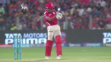 M14: KXIP vs KKR – Wriddhiman Saha Six