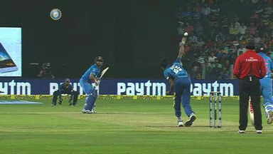 1ST T20I: IND vs SL – Suresh Raina Six