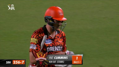 M35: DC vs SRH – Pat Cummins Wicket