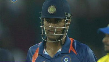 Ind vs SL - 2009, 2nd ODI - MS Dhoni's swashbuckling ton