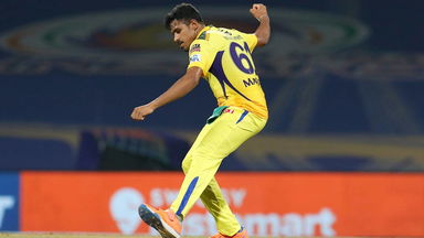 Maheesh Theekshana impresses in yellow with 4/33