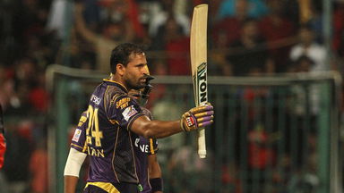 M30: RCB vs KKR – Yusuf Pathan 60*