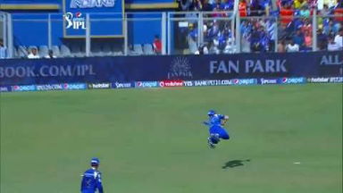 M46: MI vs RCB – Simmons plucks a blinder to dismiss Gayle