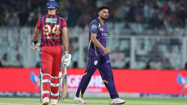Vaibhav Arora sends back Marsh & Markram