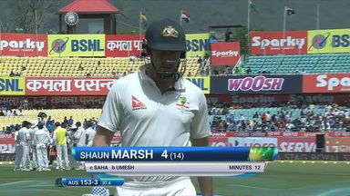 IND vs AUS 2017 - 4th Test day 1 : Shaun Marsh Wicket