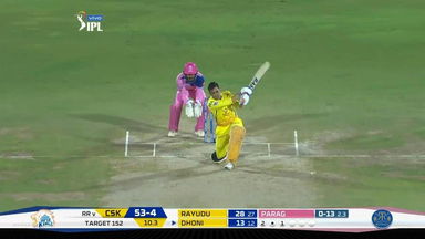 M25: RR vs CSK – MS Dhoni Six
