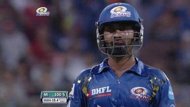 Match 54 MI vs RCB – Karthik's Wicket