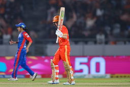 Brilliant Mooney provides control with solid 58(46)