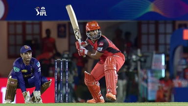 M25: SRH vs KKR – Rahul Tripathi Six