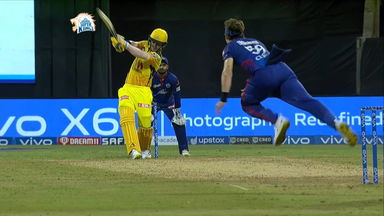 Sam Curran's late blitz of 34(15)