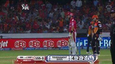 M39: SRH vs KXIP –  Glenn Maxwell Six