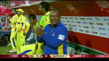 M14: CSK vs MI – Ravichandran Ashwin six