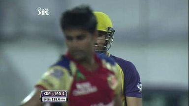 Match 38 KKR vs RCB – Pathan's Wicket