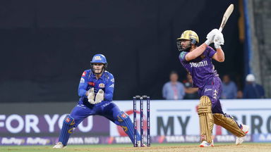 Ramandeep Singh puts up late fight with powerful strikes
