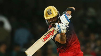 6 & 4: Virat Kohli takes the aggressive route early