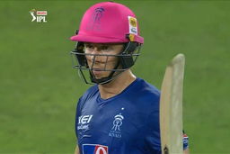 Tom Curran's fighting 54*(36)