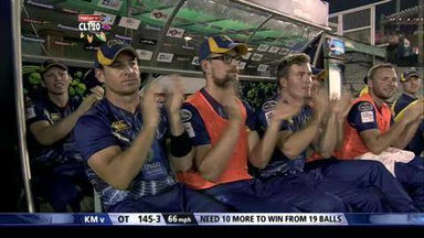 Q3: KM vs OT  – Ryan ten Doeschate Six