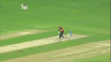 M46: SRH vs RCB – Naman Ojha Wicket