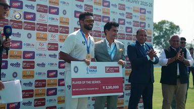 Ranji Trophy Player of the Tournament - Auqib Nabi Dar