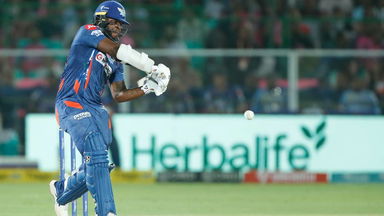 6 & 4: Mayers, Rahul switch gears