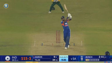 IND vs SA 2025, 5th T20I: Hardik Pandya Six