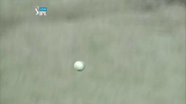 M33: DD vs RPS – MS Dhoni Six