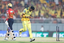 Stunning ball, stump knocked down, fiery celebration ft. Khaleel & Shreyas