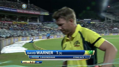 IND vs AUS 2017, 2nd ODI: David Warner Wicket