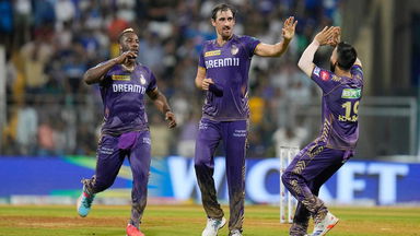 Resilient Starc lights up Wankhede with 4/33