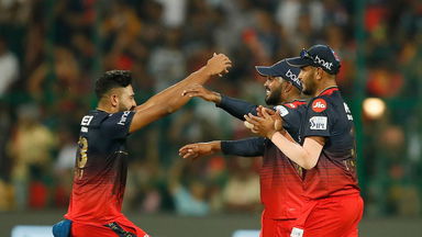 4, 6, 4, OUT: Hasaranga has the last laugh against Manish Pandey