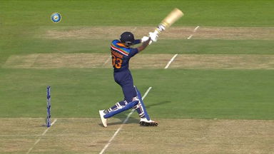 IND vs ENG 2021, 2nd ODI : Hardik Pandya Six