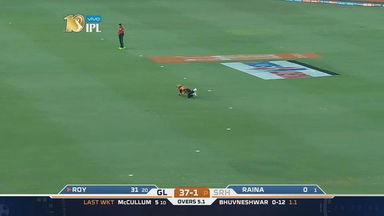 M06: SRH vs GL – VIVO perfect catch of the match – Shikhar Dhawan