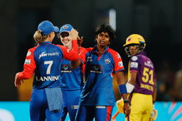 6, 4, OUT! Arundhati's fantastic comeback against Sehrawat