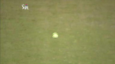 M40: RR vs RCB – Sanju Samson Wicket