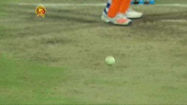 M15: GL vs SRH – Suresh Raina Wicket
