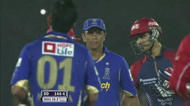 Match 43 RR vs DD – Ojha's Wicket