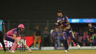 ‘Juggler’ Umesh strikes again at the start