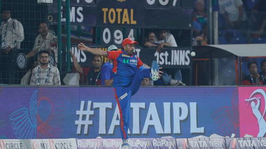 Almost! Mohit Sharma nearly pulls off a stunner on the fence