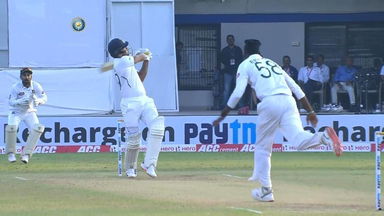 IND vs BAN 2019, 1st Test, Day 2: Umesh Yadav Six