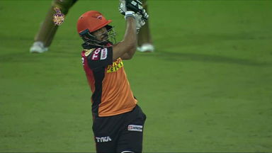 M08: KKR vs SRH – Manish Pandey Six