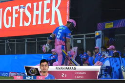 M07: RR vs DC – Riyan Parag Wicket