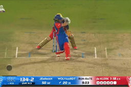 Six: Final, Royal Challengers Bengaluru vs Delhi Capitals, WPL 2026: Laura Wolvaardt Six