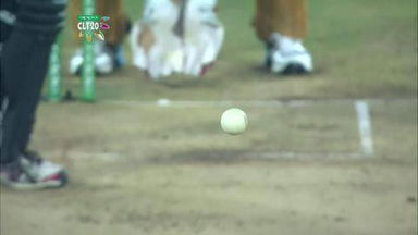 M10: KKR vs PER –  Craig Simmons Wicket