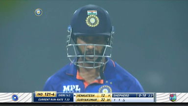 Venkatesh Iyer's power-packed 35* (19)