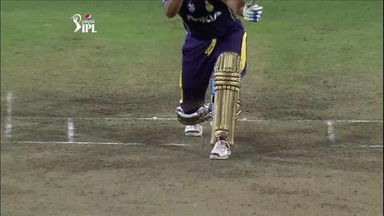M21: CSK vs KKR –  Yusuf Pathan Six