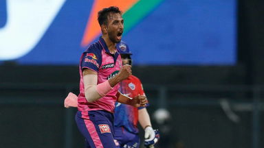 Four & OUT: Prasidh gets Warner